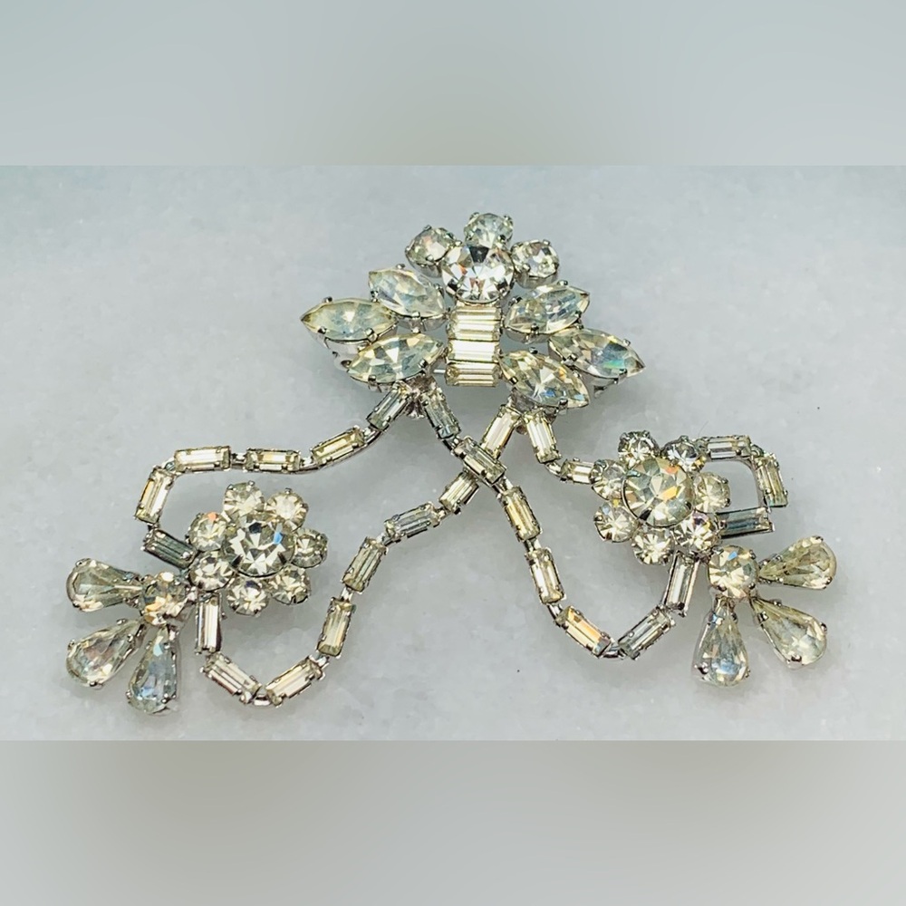 Vintage AZUB Austria Rhinestone Floral Spray Brooch 1950s 3”x2” Crystal Pin